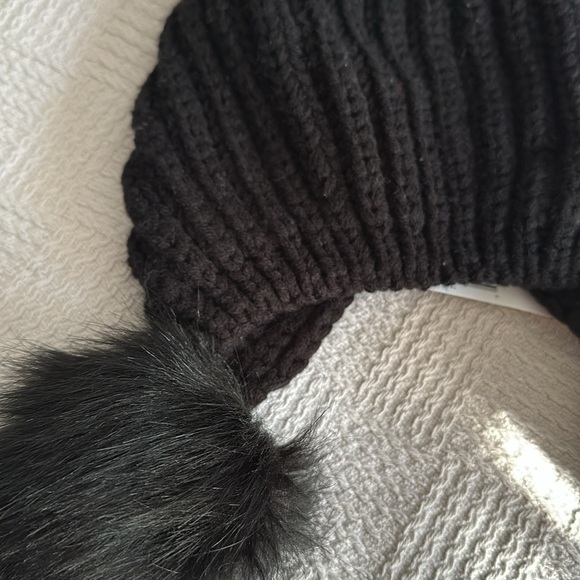 NEW Modena Black Winter Hat - Picture 3 of 5